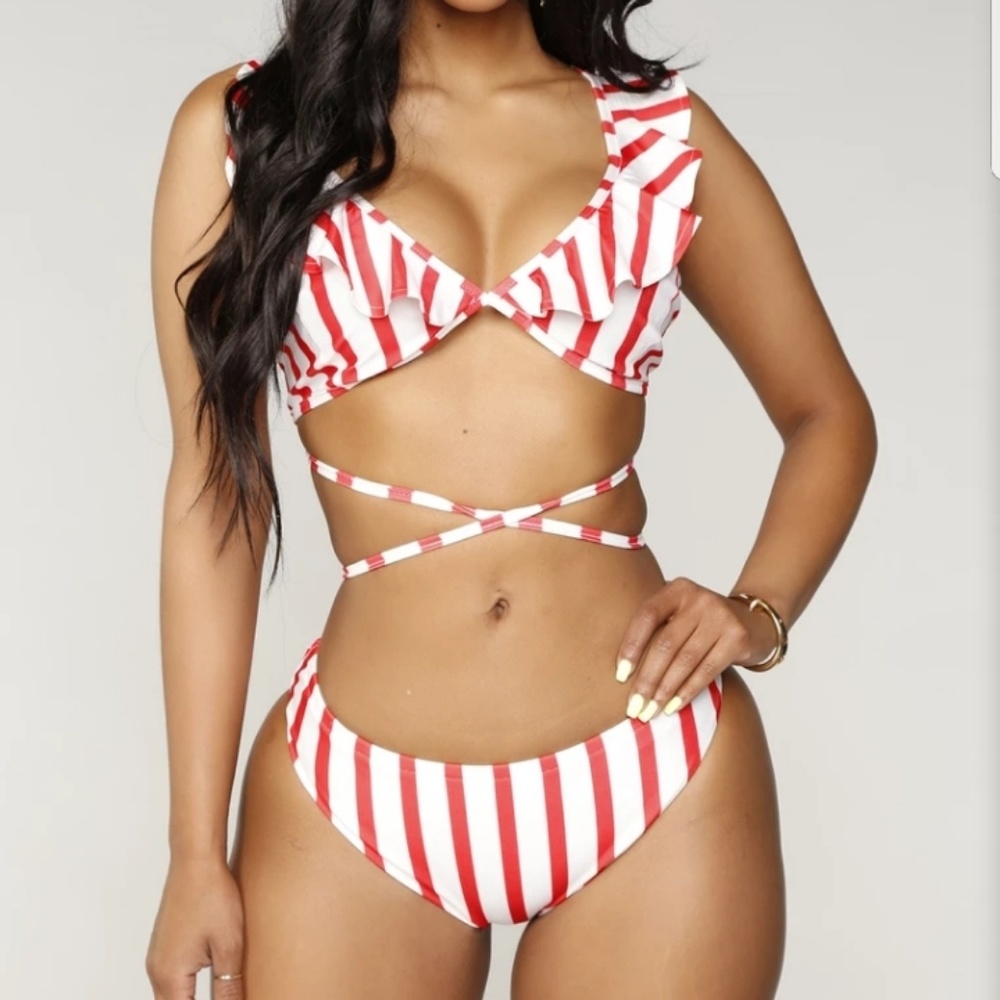 Fashion Nova Side Stripe Bikini Size L NWT